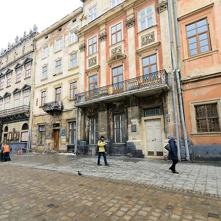 Vip Апартаменти Ван Гог На Площі Ринок Lviv Exteriör bild