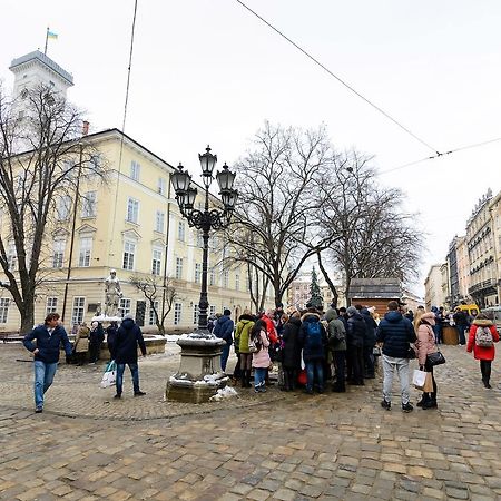 Vip Апартаменти Ван Гог На Площі Ринок Lviv Exteriör bild