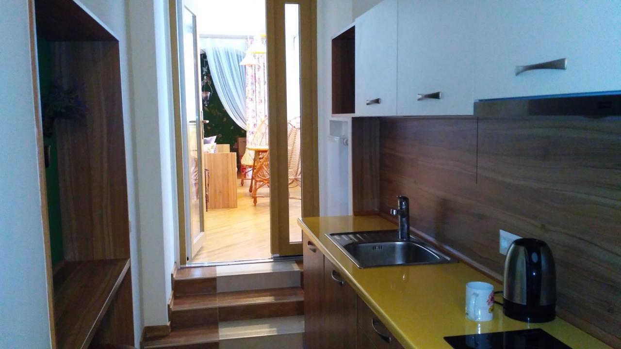 Vip Апартаменти Ван Гог На Площі Ринок Lviv Exteriör bild